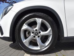 https://www.autoroyal.es/media/com_expautospro/images/big/turismos_todo_terrenos_y_furgonetas_mercedes_gla_67fe96eb7be17.JPG