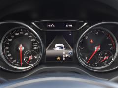 https://www.autoroyal.es/media/com_expautospro/images/big/turismos_todo_terrenos_y_furgonetas_mercedes_gla_67fe96ebc7751.JPG