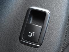 https://www.autoroyal.es/media/com_expautospro/images/big/turismos_todo_terrenos_y_furgonetas_mercedes_gla_67fe96eeb9588.JPG
