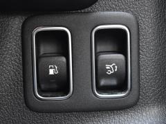 https://www.autoroyal.es/media/com_expautospro/images/big/turismos_todo_terrenos_y_furgonetas_mercedes_gla_681247cee8e72.JPG