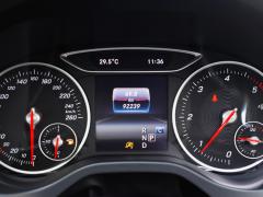 https://www.autoroyal.es/media/com_expautospro/images/big/turismos_todo_terrenos_y_furgonetas_mercedes_gla_6859648f35570.JPG