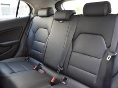 https://www.autoroyal.es/media/com_expautospro/images/big/turismos_todo_terrenos_y_furgonetas_mercedes_gla_685964919eda0.JPG
