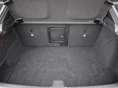 https://www.autoroyal.es/media/com_expautospro/images/big/turismos_todo_terrenos_y_furgonetas_mercedes_gla_68f9f5be69a9f.JPG