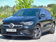 https://www.autoroyal.es/media/com_expautospro/images/big/turismos_todo_terrenos_y_furgonetas_mercedes_gla_69f0859327362.JPG