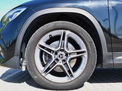 https://www.autoroyal.es/media/com_expautospro/images/big/turismos_todo_terrenos_y_furgonetas_mercedes_gla_69f08597774c9.JPG