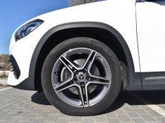 https://www.autoroyal.es/media/com_expautospro/images/big/turismos_todo_terrenos_y_furgonetas_mercedes_gla_6a1ef77316341.JPG