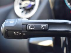 https://www.autoroyal.es/media/com_expautospro/images/big/turismos_todo_terrenos_y_furgonetas_mercedes_gla_6a1ef7741e8a5.JPG