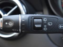 https://www.autoroyal.es/media/com_expautospro/images/big/turismos_todo_terrenos_y_furgonetas_mercedes_gla_6a4d21fa7f25d.JPG