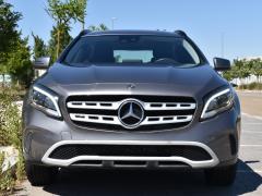 https://www.autoroyal.es/media/com_expautospro/images/big/turismos_todo_terrenos_y_furgonetas_mercedes_gla_6a4d22020590b.JPG