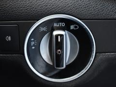 https://www.autoroyal.es/media/com_expautospro/images/big/turismos_todo_terrenos_y_furgonetas_mercedes_gla_6a4d220753baa.JPG
