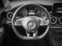 https://www.autoroyal.es/media/com_expautospro/images/big/turismos_todo_terrenos_y_furgonetas_mercedes_glc_60770925bf8ad.JPG