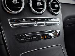 https://www.autoroyal.es/media/com_expautospro/images/big/turismos_todo_terrenos_y_furgonetas_mercedes_glc_6077093368150.JPG