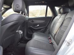 https://www.autoroyal.es/media/com_expautospro/images/big/turismos_todo_terrenos_y_furgonetas_mercedes_glc_63af34858fb17.JPG