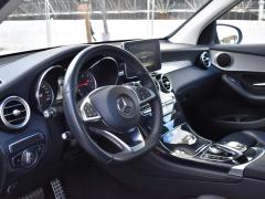https://www.autoroyal.es/media/com_expautospro/images/big/turismos_todo_terrenos_y_furgonetas_mercedes_glc_65c766f4c9a9a.JPG
