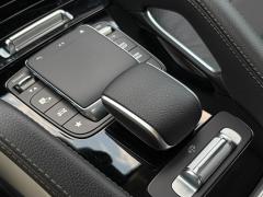 https://www.autoroyal.es/media/com_expautospro/images/big/turismos_todo_terrenos_y_furgonetas_mercedes_gle_6a7f489f4144c.jpeg