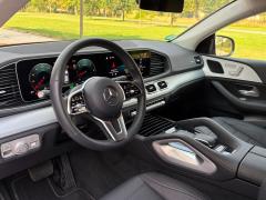https://www.autoroyal.es/media/com_expautospro/images/big/turismos_todo_terrenos_y_furgonetas_mercedes_gle_6a7f48a161727.jpeg