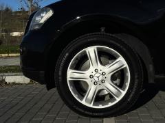 https://www.autoroyal.es/media/com_expautospro/images/big/turismos_todo_terrenos_y_furgonetas_mercedes_ml_657aca29b9bd9.JPG