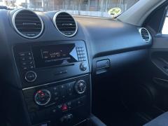 https://www.autoroyal.es/media/com_expautospro/images/big/turismos_todo_terrenos_y_furgonetas_mercedes_ml_657aca2ddbe49.JPG