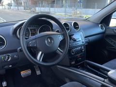 https://www.autoroyal.es/media/com_expautospro/images/big/turismos_todo_terrenos_y_furgonetas_mercedes_ml_657aca2f8bc71.JPG