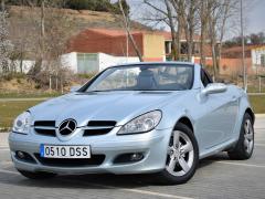 https://www.autoroyal.es/media/com_expautospro/images/big/turismos_todo_terrenos_y_furgonetas_mercedes_slk_200_622f90f492ef5.JPG