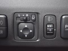 https://www.autoroyal.es/media/com_expautospro/images/big/turismos_todo_terrenos_y_furgonetas_mitsubishi_montero_6749f67e500aa.JPG
