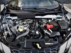 https://www.autoroyal.es/media/com_expautospro/images/big/turismos_todo_terrenos_y_furgonetas_nissan_juke_63590f383253d.JPG