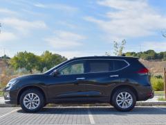 https://www.autoroyal.es/media/com_expautospro/images/big/turismos_todo_terrenos_y_furgonetas_nissan_x_trail_66f1a11271417.JPG