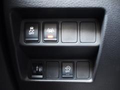 https://www.autoroyal.es/media/com_expautospro/images/big/turismos_todo_terrenos_y_furgonetas_nissan_x_trail_66f1a1171ca0a.JPG