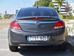 https://www.autoroyal.es/media/com_expautospro/images/big/turismos_todo_terrenos_y_furgonetas_opel_insignia_6a677a41a5277.JPG