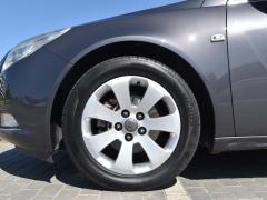 https://www.autoroyal.es/media/com_expautospro/images/big/turismos_todo_terrenos_y_furgonetas_opel_insignia_6a677a41ad779.JPG