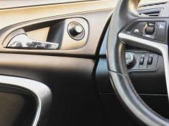 https://www.autoroyal.es/media/com_expautospro/images/big/turismos_todo_terrenos_y_furgonetas_opel_insignia_6a677a5191878.JPG