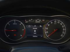 https://www.autoroyal.es/media/com_expautospro/images/big/turismos_todo_terrenos_y_furgonetas_opel_zafira_61af425619dcf.JPG