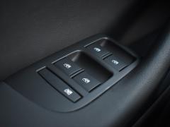 https://www.autoroyal.es/media/com_expautospro/images/big/turismos_todo_terrenos_y_furgonetas_opel_zafira_61af4257b9fbe.JPG