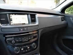 https://www.autoroyal.es/media/com_expautospro/images/big/turismos_todo_terrenos_y_furgonetas_peugeot_5f2a9f9294126.JPG