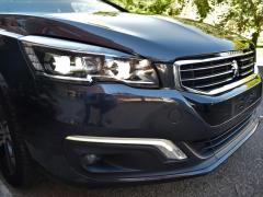 https://www.autoroyal.es/media/com_expautospro/images/big/turismos_todo_terrenos_y_furgonetas_peugeot_5f2a9f9da5f4b.JPG