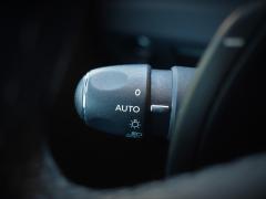 https://www.autoroyal.es/media/com_expautospro/images/big/turismos_todo_terrenos_y_furgonetas_peugeot_60b8bad42c533.JPG