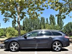 https://www.autoroyal.es/media/com_expautospro/images/big/turismos_todo_terrenos_y_furgonetas_peugeot_60b8badf91118.JPG