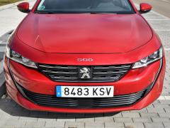 https://www.autoroyal.es/media/com_expautospro/images/big/turismos_todo_terrenos_y_furgonetas_peugeot_6189520dcb543.JPG