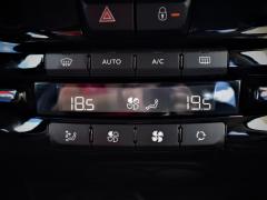 https://www.autoroyal.es/media/com_expautospro/images/big/turismos_todo_terrenos_y_furgonetas_peugeot_62fe5bca94838.JPG