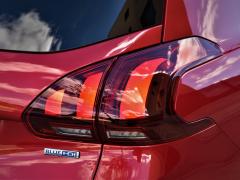 https://www.autoroyal.es/media/com_expautospro/images/big/turismos_todo_terrenos_y_furgonetas_peugeot_62fe5c02d6727.JPG
