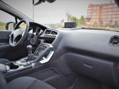 https://www.autoroyal.es/media/com_expautospro/images/big/turismos_todo_terrenos_y_furgonetas_peugeot_lm_615d85eb9f029.JPG