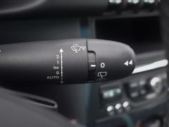 https://www.autoroyal.es/media/com_expautospro/images/big/turismos_todo_terrenos_y_furgonetas_peugeot_lm_615d85f00ae76.JPG