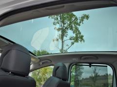 https://www.autoroyal.es/media/com_expautospro/images/big/turismos_todo_terrenos_y_furgonetas_peugeot_lm_615d85f063424.JPG