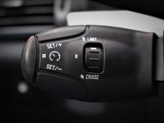 https://www.autoroyal.es/media/com_expautospro/images/big/turismos_todo_terrenos_y_furgonetas_peugeot_montecarlo_62055a30d894c.JPG