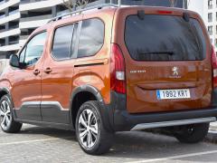 https://www.autoroyal.es/media/com_expautospro/images/big/turismos_todo_terrenos_y_furgonetas_peugeot_nuevo_rifter_6964e0901da89.JPG