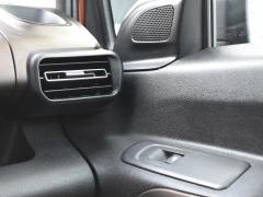 https://www.autoroyal.es/media/com_expautospro/images/big/turismos_todo_terrenos_y_furgonetas_peugeot_nuevo_rifter_6964e0a1cd68e.JPG