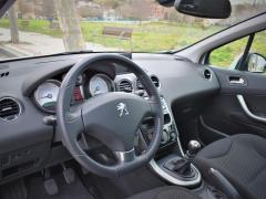 https://www.autoroyal.es/media/com_expautospro/images/big/turismos_todo_terrenos_y_furgonetas_peugeot_y_601943ec6e2b0.JPG