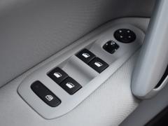 https://www.autoroyal.es/media/com_expautospro/images/big/turismos_todo_terrenos_y_furgonetas_peugeot_y_62b0978c34253.JPG