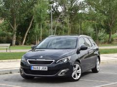 https://www.autoroyal.es/media/com_expautospro/images/big/turismos_todo_terrenos_y_furgonetas_peugeot_y_62b0979338a75.JPG