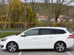 https://www.autoroyal.es/media/com_expautospro/images/big/turismos_todo_terrenos_y_furgonetas_peugeot_y_639a01dd740e8.JPG